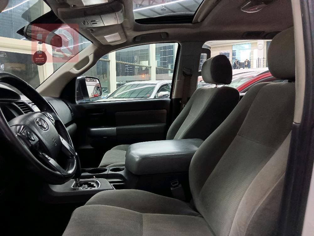 تۆیۆتا سیکۆیا